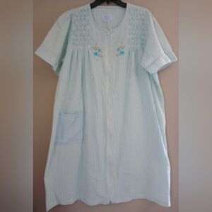 Ashley Taylor Vintage House Coat Dress Robe Size Not Available